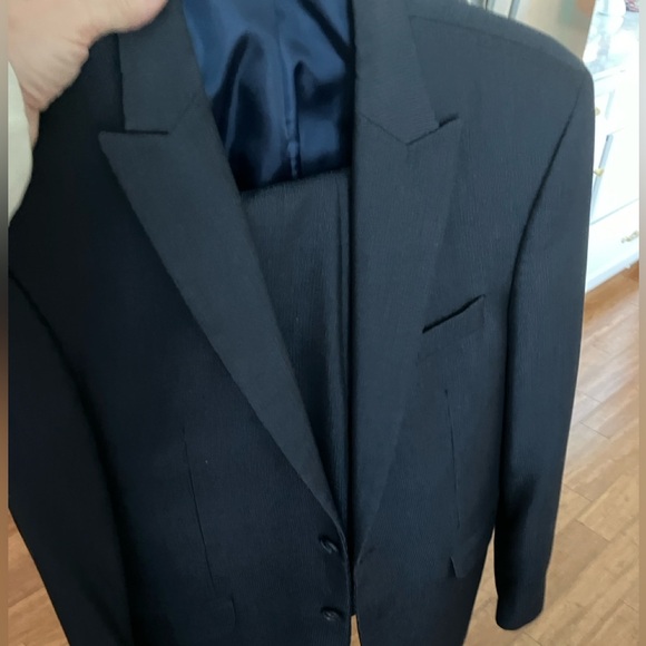 Kenneth Cole Navy Suit - Picture 3 of 8